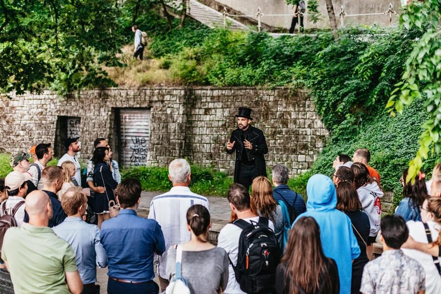Budapest: Buda Castle District Vampires and Myths Night Tour - Matthias Fountain and the darker side of court life