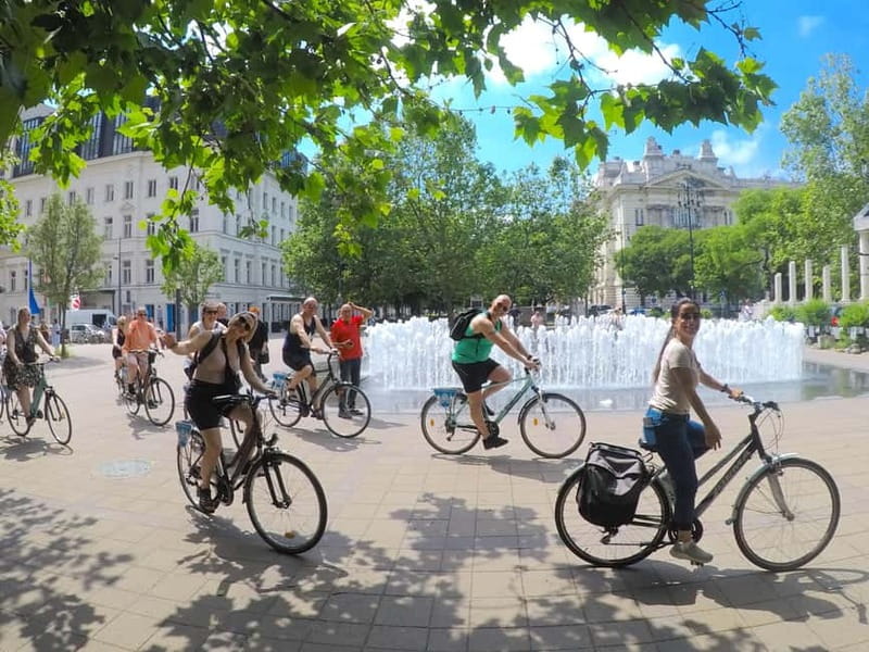 Budapest & Buda Castle e-Bike Tour with a local guide - Crossing the Danube by Chain Bridge