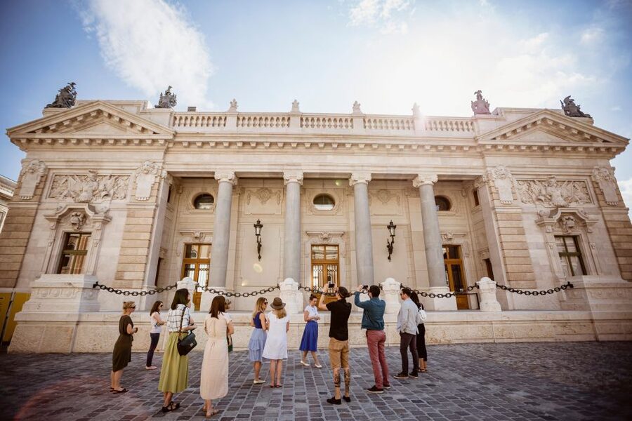Budapest: Buda Castle Walk with Saint Stephen's Hall - Is $29 a fair price?