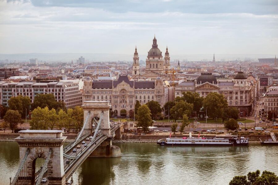 Budapest: Buda Castle Walk with Saint Stephen's Hall - Starting at Savoyai Terrace