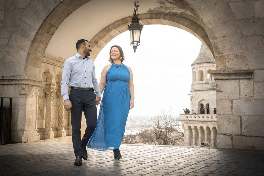 Budapest: Fast Private Photoshoot at Fisherman's Bastion - What the editing promise means