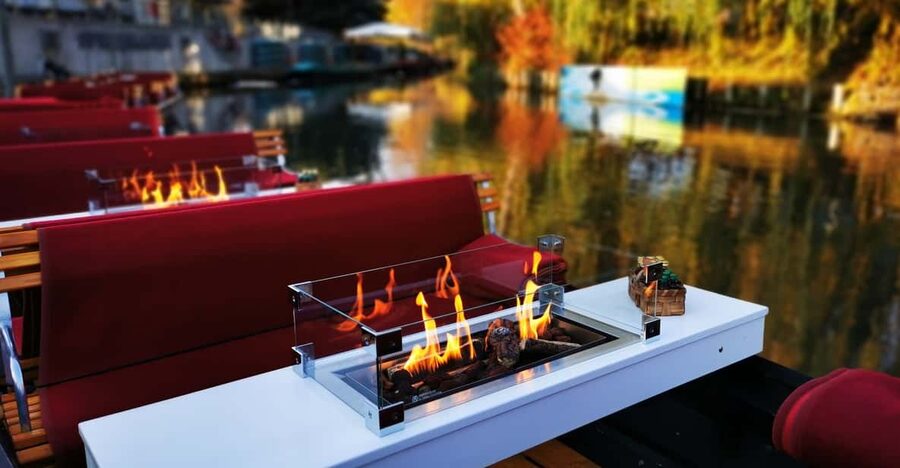 Burg: Spreewald Winter Cruise with Fireplace - Mulled wine, tea, and the small extras
