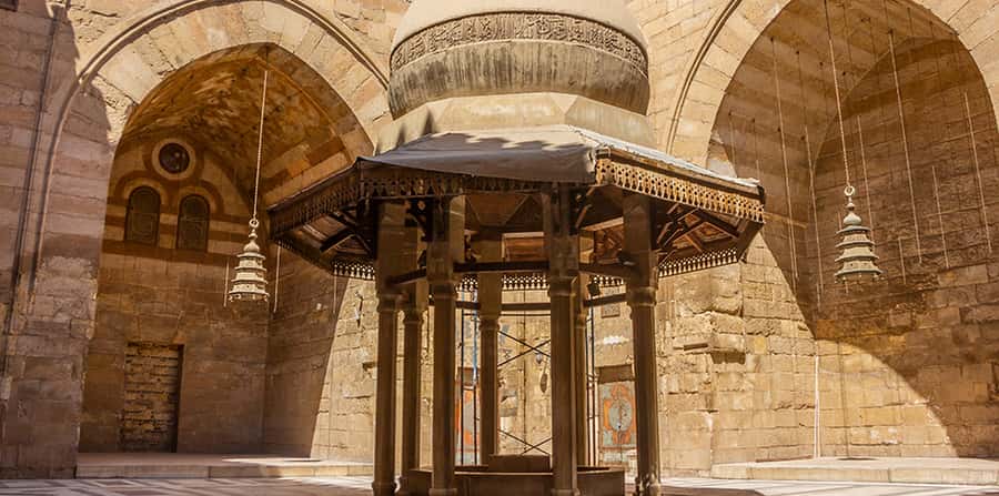 Cairo: Salah El Din Citadel and Old Cairo Bazar Guided Tour - Khan el-Khalili and the pleasure of getting lost