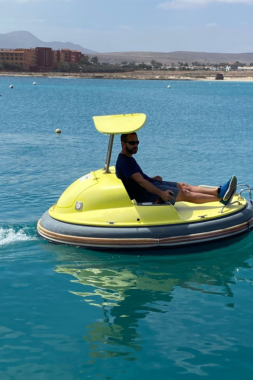 Caleta de Fuste: Electric Boat in Puerto Castillo - A short electric ride in Caleta de Fuste
