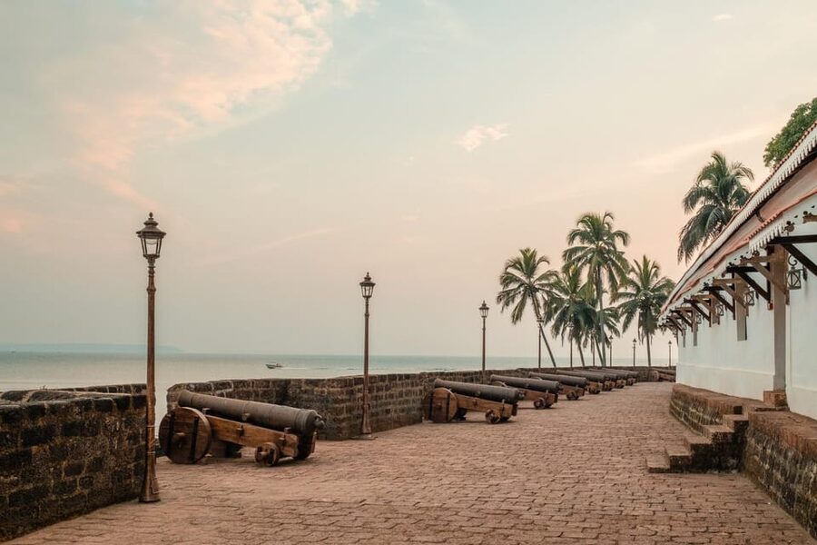 Candolim: Heritage Walk of Fort Aguada Port and Jail Complex - Heat, clothing, and what to carry
