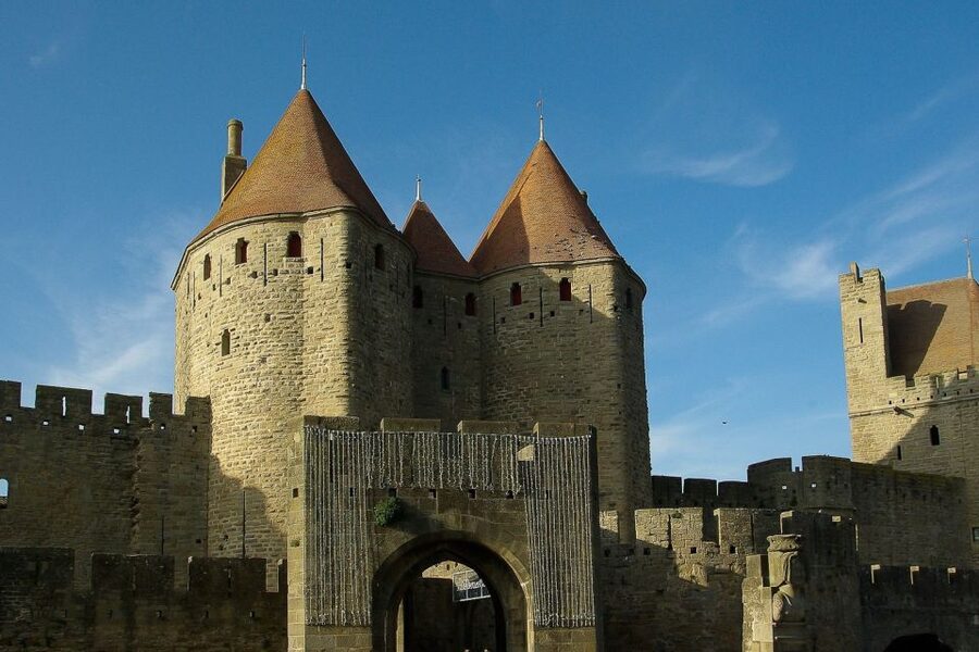 Carcassonne: Private Guided Tour of the Medieval Fortress - Booking flexibility and practical details