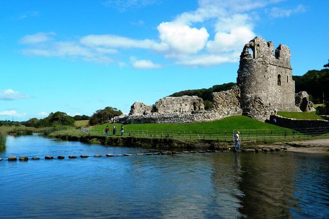 Cardiff: South Wales Cliffs, Beaches & Castles Day Tour - The day at a glance