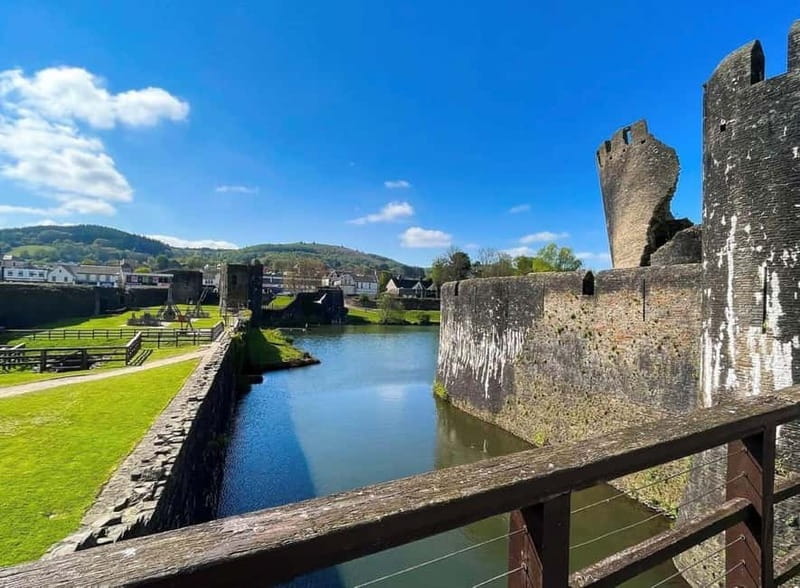 Cardiff: Waterfalls, Mountains & Castles Day Tour - Caerphilly Castle or Castell Coch