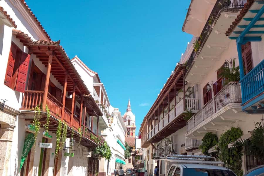 Cartagena: BILINGUAL CITY TOUR San Felipe Castle & Old city - What this Cartagena tour actually covers