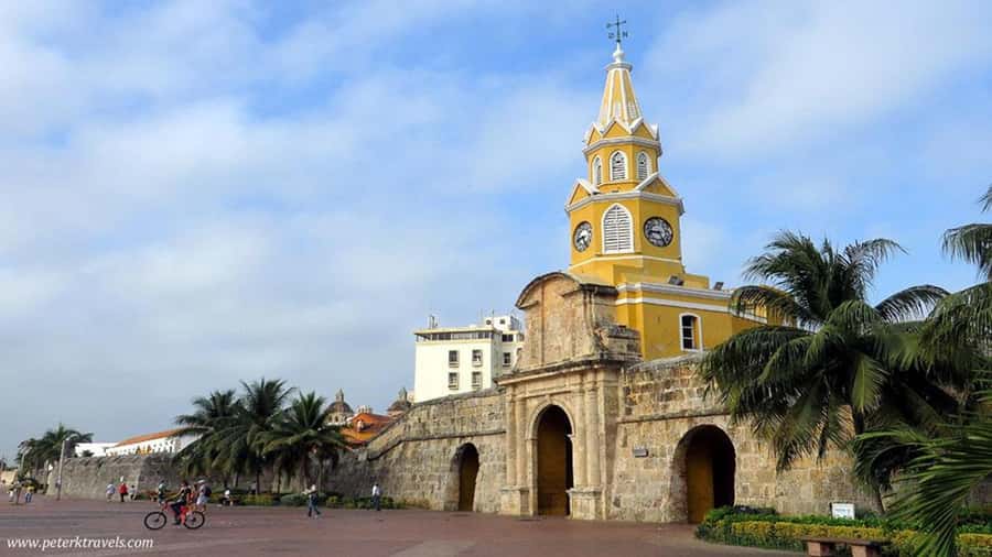 Cartagena: CITY TOUR OVERVIEW of the city Boots castle chiva - Key points to know before booking