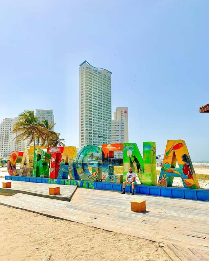 Cartagena: Complete Tour "San Felipe Castle, Popa and Getsemaní". - The guide can make or break the day