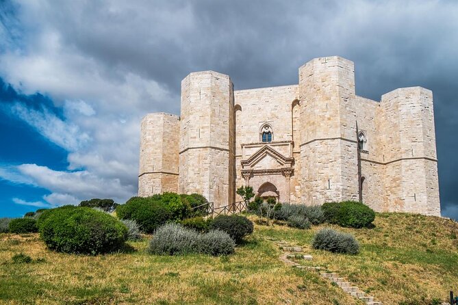 Castel del Monte, between wonder and mystery - Key points at a glance