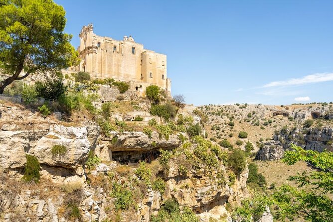Castel del Monte & Matera: Private Tour from Bari or Matera - Food, fitness, and what to bring