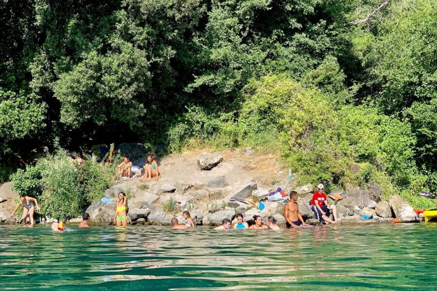 Castel Gandolfo: Kayak Food and Wine Tour - The kayak-only beach and seasonal swimming