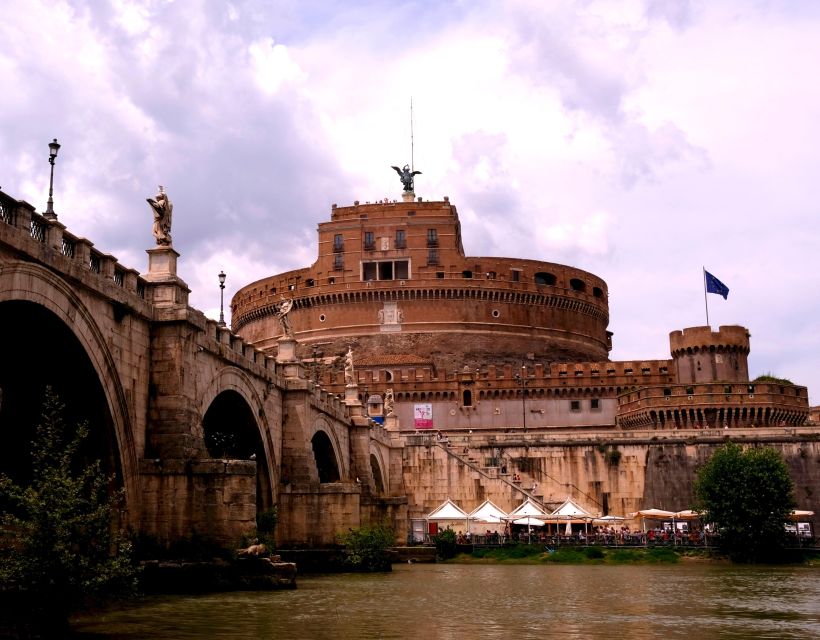 Castel Sant'Angelo: skip the line guided tour - tiered price - From Hadrian’s tomb to Rome’s fortress