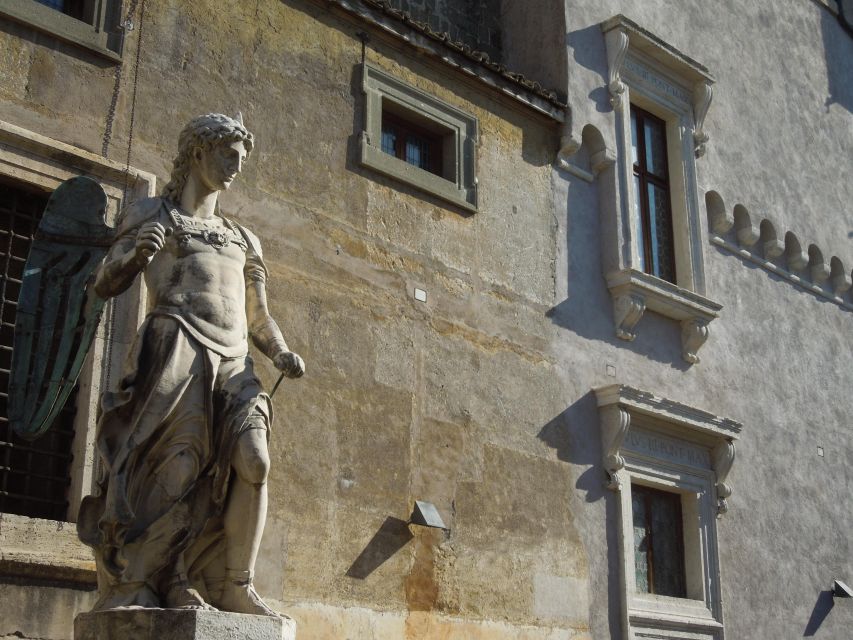 Castel Sant'Angelo: skip the line guided tour - tiered price - Why skip-the-line entry matters here