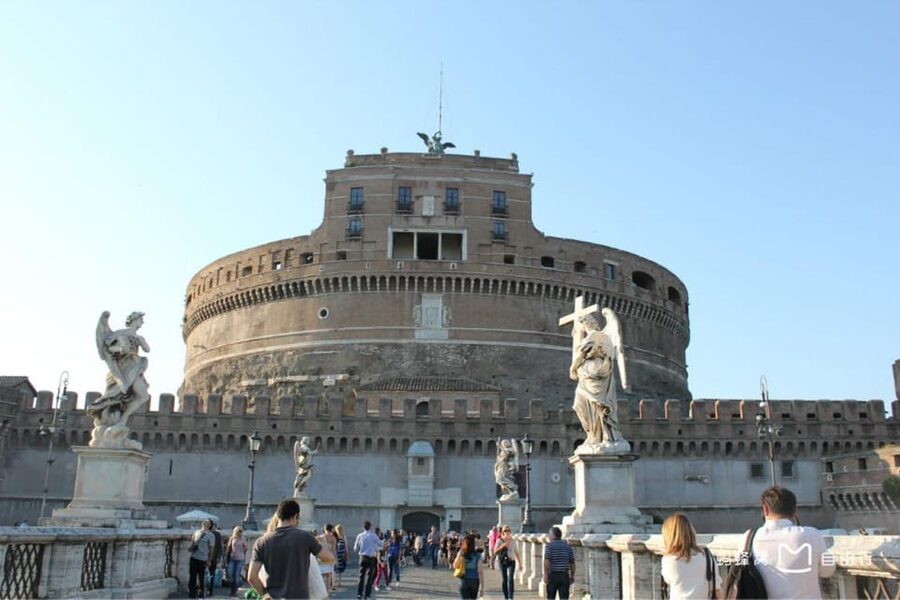 Castel Sant'Angelo Skip-the-Line ticket - Why Castel Sant’Angelo feels different from other Roman sights