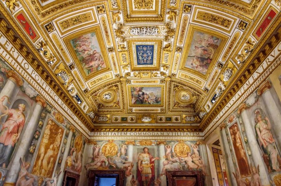 Castel Sant' Angelo: The most famous Fortress of Rome - Starting with the Roman tomb of Emperor Hadrian