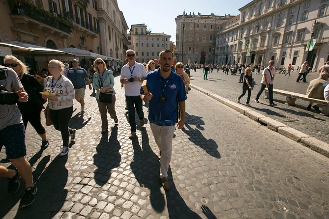 Castel Sant’Angelo Tour with Panoramic Views - Audio guide or live English-speaking guide?