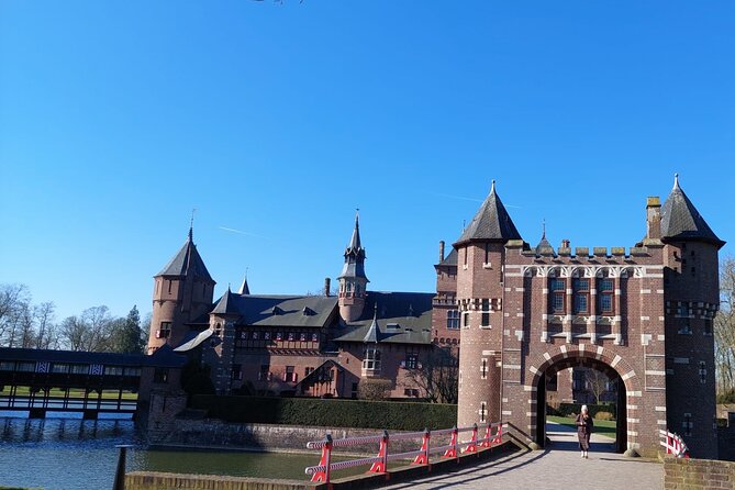 Castle De Haar Small-Group Tour from Amsterdam - The 10:15 meeting point and ride from Amsterdam
