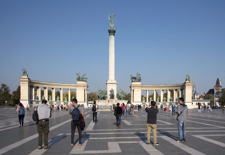Castle District & Pest Driving Tour with Danube River Cruise - Andrássy Avenue, the Opera House, and Heroes’ Square
