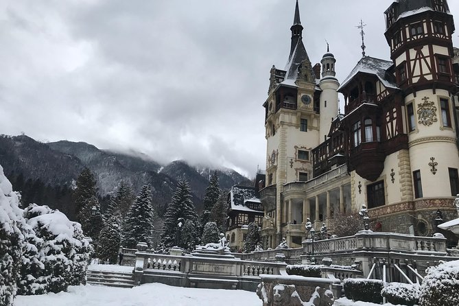 Castles Tours from Brasov - Sinaia Monastery: a short stop with substance