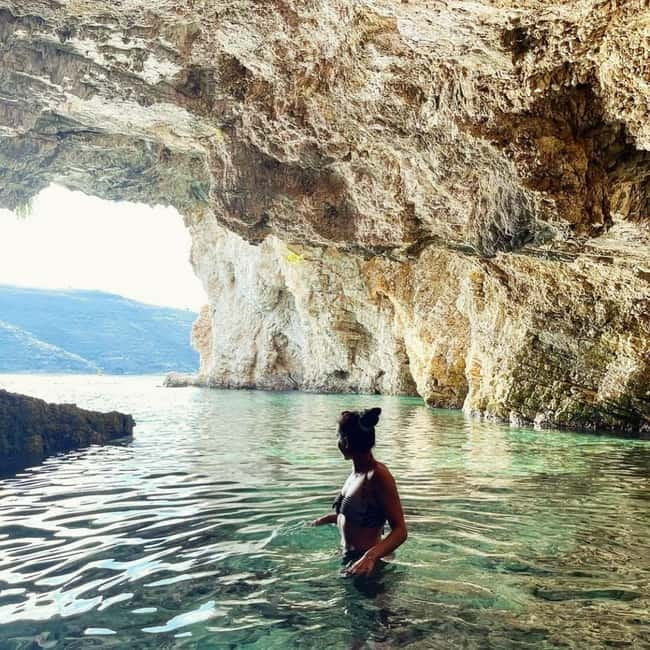 Caves of Porto Palermo: Kayak/SUP Tour with Castle Sea View - Castle photographs from the water