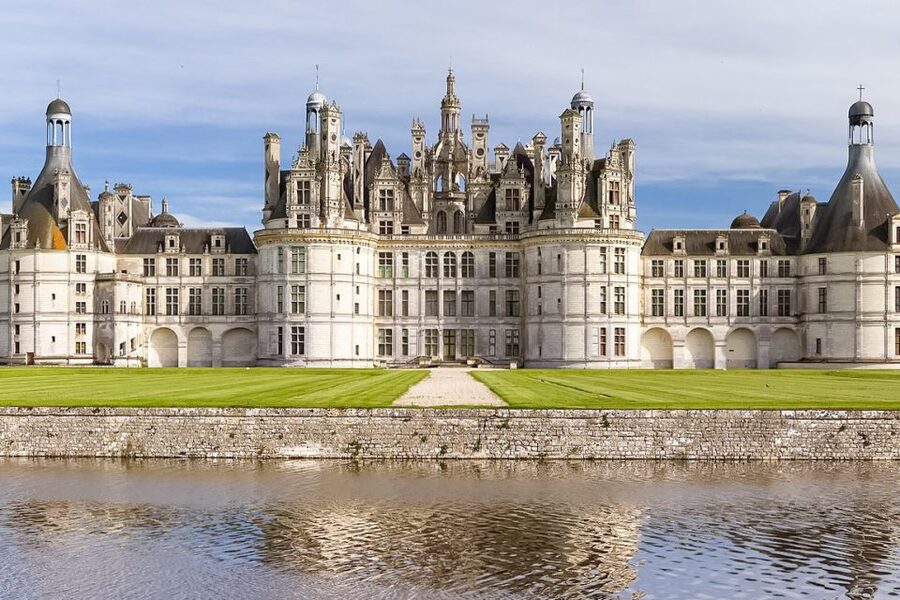 Chambord: Private Guided Tour of the Castle + Reserved Entry - Is $288 Per Person a Fair Price?