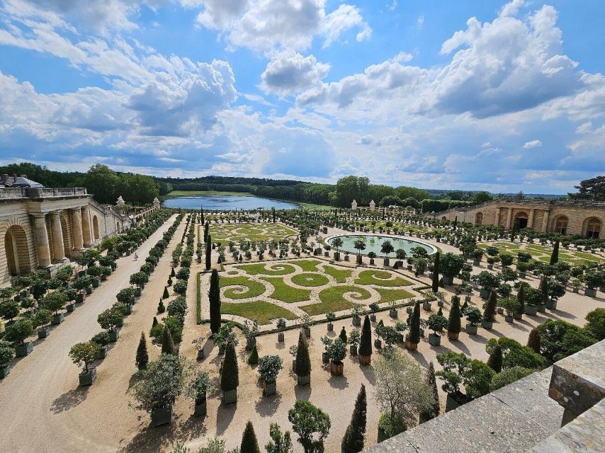Chateau de Fontainebleau & Chateau de Versailles - Versailles interiors in a two-hour visit