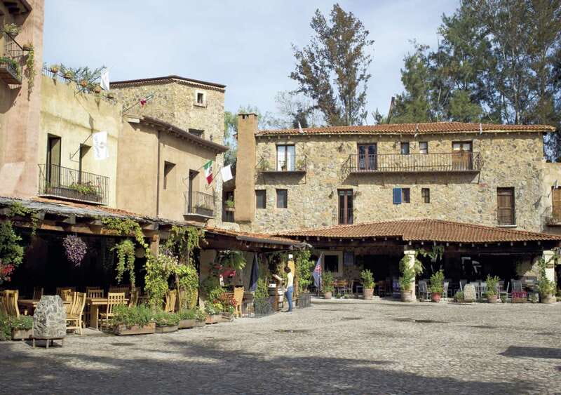 Chautla's Castle, Lavender Farm, and Valquirico Private Tour - Val’Quirico’s Tuscan-style streets