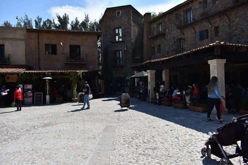 Chautla's Castle, Lavender Farm, and Valquirico Private Tour - Who will enjoy this tour most