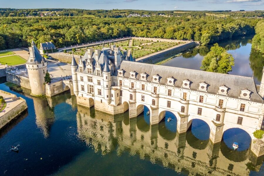 Chenonceau Castle Admission Ticket - Food, toilets, parking, and practical comfort