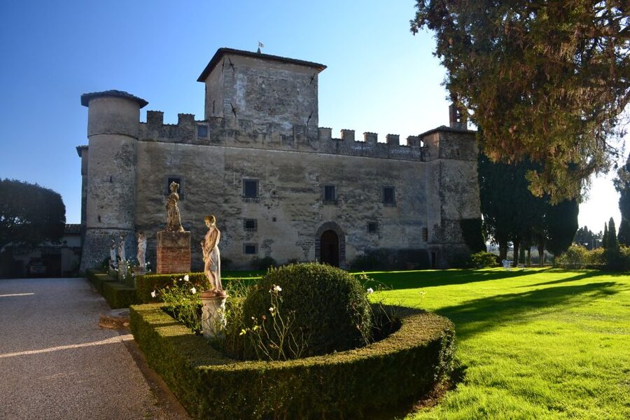 Chianti Rufina: Wine Tour in Castle & Historical Villa - Key points to know before booking