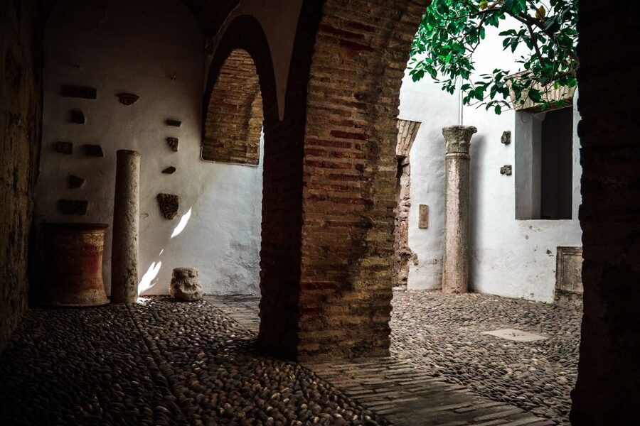 Cordoba: Alcázar de los Reyes Cristianos 1-Hour Guided Tour - What one hour gives you
