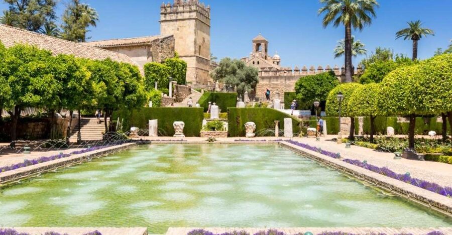 Cordoba: Alcazar of Christian Monarchs 1–Hour Guided Tour - Doña Leonor de Guzman’s Arab-style baths