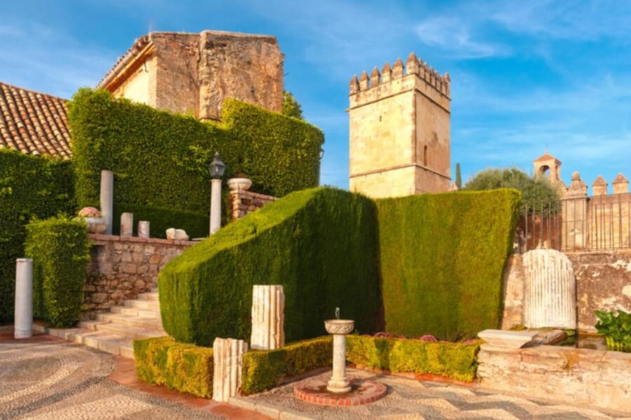 Cordoba: Alcazar of Christian Monarchs 1–Hour Guided Tour - Language choices and guide quality