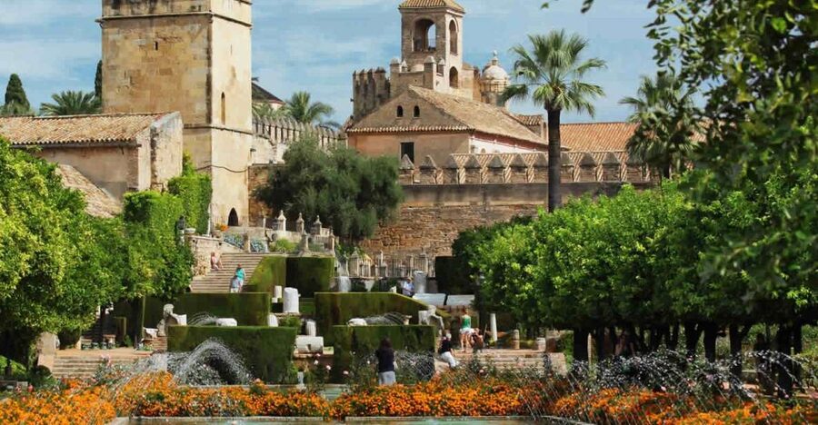 Cordoba: Alcazar of The Christian Monarchs Tickets and Tour - What the one-hour Alcazar visit really gives you