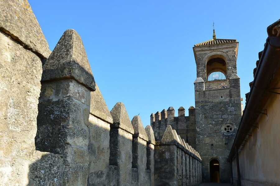 Cordóba: Gardens & Fortress of Catholic Monarchs Guided Tour - Starting at Avenida del Alcázar
