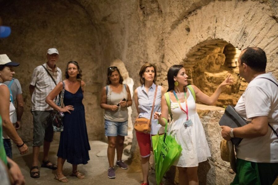 Córdoba: Mosque-Cathedral & Alcazar Guided Tour - How the two stops work together