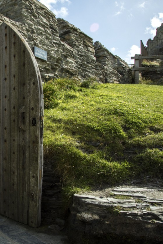 Cornwall: Tintagel Castle Entry Ticket - Down to the beach and Merlin’s Cave