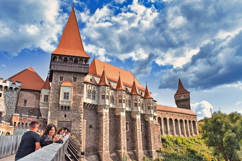Corvin Castle and Sibiu Fortified City day tour from Cluj - Lunch in Sibiu, with room for local advice