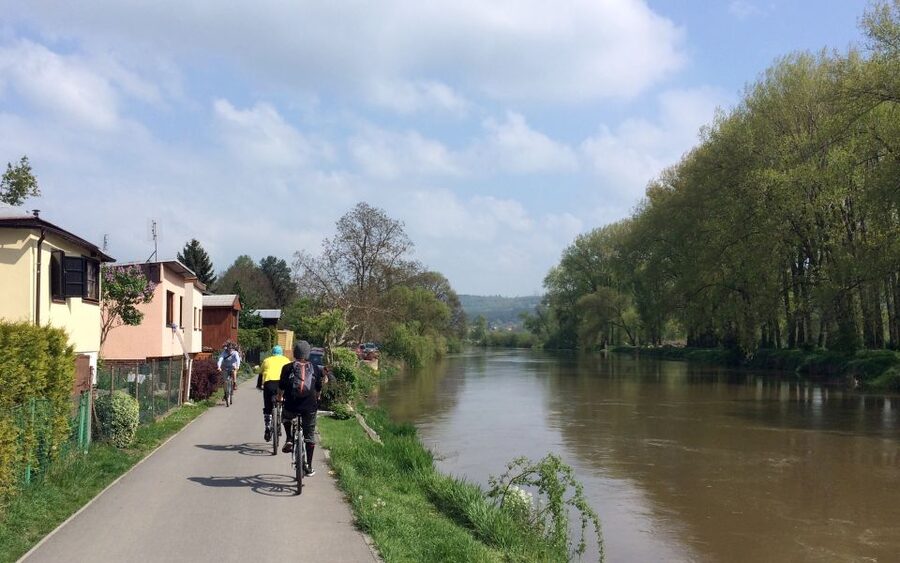 Coutryside bike tour to Karlstejn Castle. - Why Karlstejn works as a cycling destination