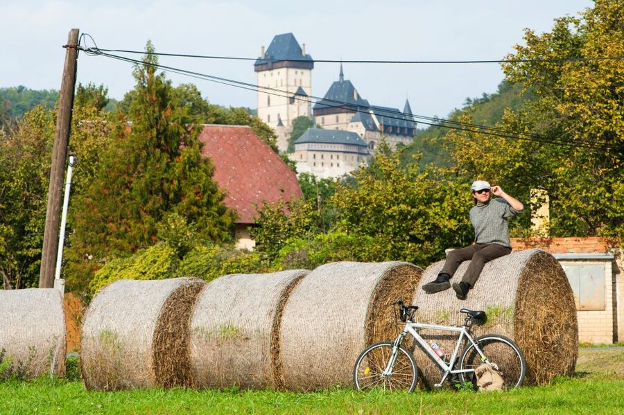 Coutryside bike tour to Karlstejn Castle. - Returning by train and finishing in New Town