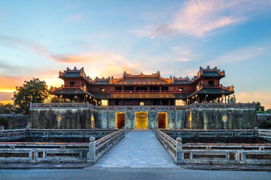 DaNang/Hoi An: Hue Citadel via Hai Van Pass Small Group Tour - Why this route works so well