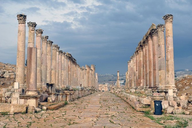 Day Tour to Jerash, Ajloun Castle and Dead Sea - How the private vehicle changes the day