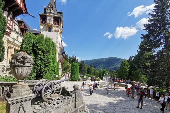 Day trip from Bucharest to Brasov, Peles & Dracula's Castle - The early start at Grand Hotel Bucharest