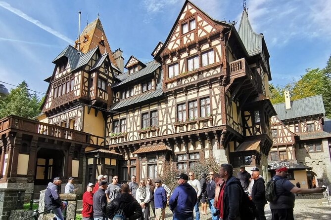 Day trip from Bucharest to Brasov, Peles & Dracula's Castle - What the guides add to the experience