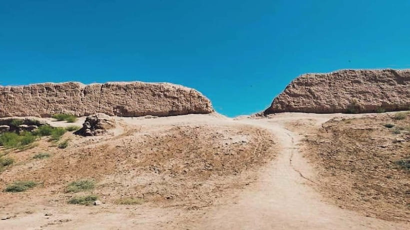 Daytrip from Khiva to Five Ancient Fortresses - Guldursun-Kala, the broad first impression