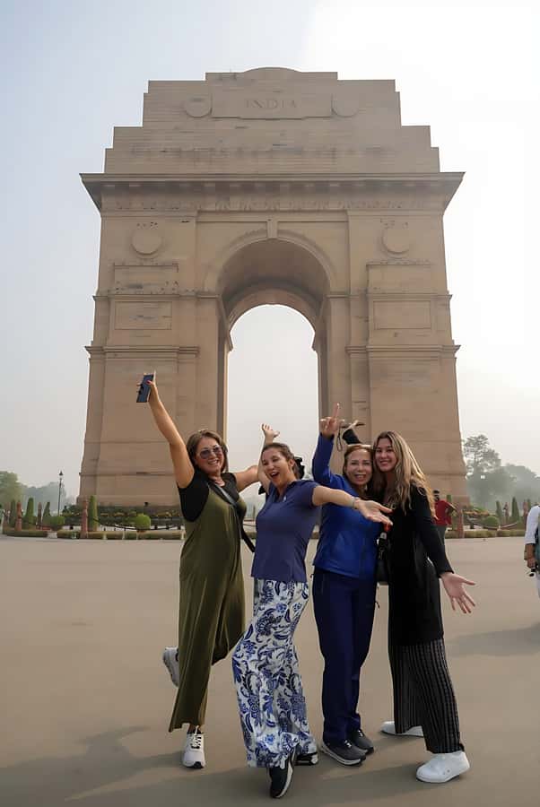 Delhi: Old and New Delhi Private Tour with Red Fort Inside - Building your own six-site day