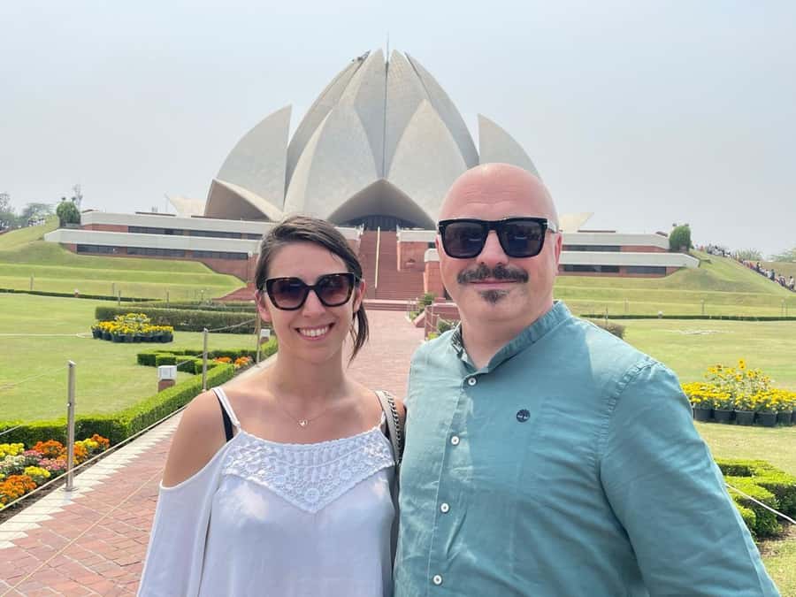 Delhi: Old and New Delhi Private Tour with Red Fort Inside - Red Fort and the Old Delhi route